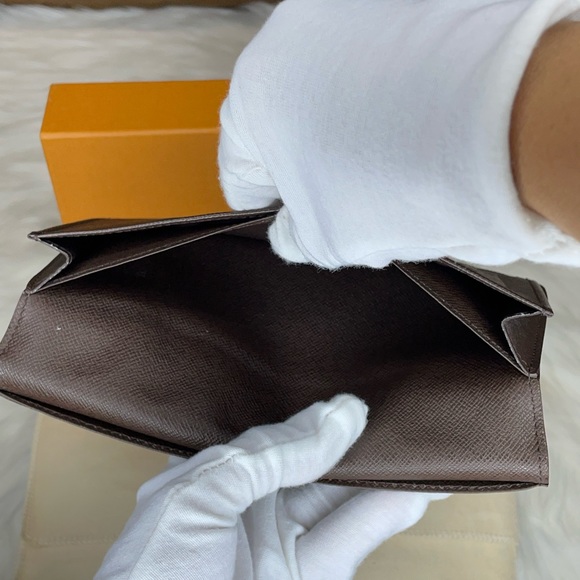 (MT48) Authenticated Louis Vuitton Damier Ebene Brazza Wallet - Picture 13 of 15